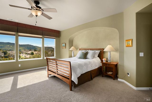 5870 Sailing Hawk Ave, Santa Rosa, CA 95409