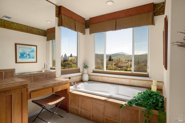 5870 Sailing Hawk Ave, Santa Rosa, CA 95409