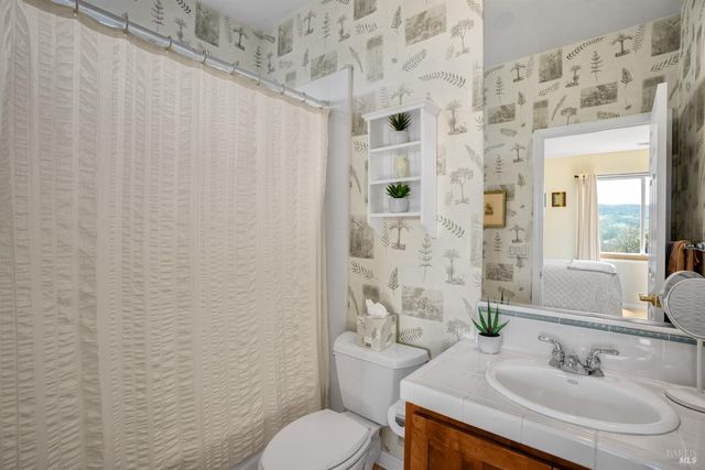 5870 Sailing Hawk Ave, Santa Rosa, CA 95409