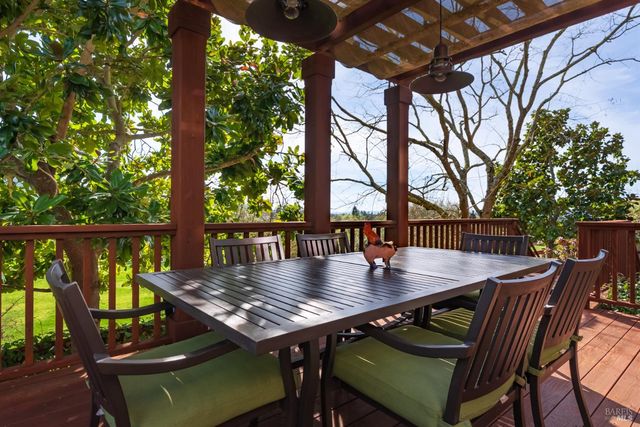 5870 Sailing Hawk Ave, Santa Rosa, CA 95409