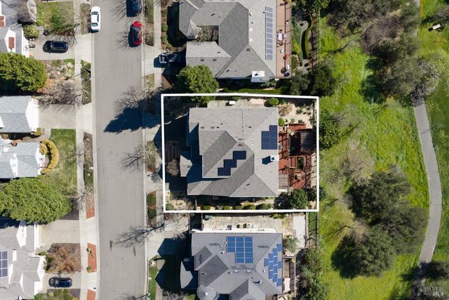 5870 Sailing Hawk Ave, Santa Rosa, CA 95409