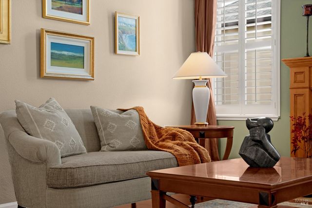 5870 Sailing Hawk Ave, Santa Rosa, CA 95409