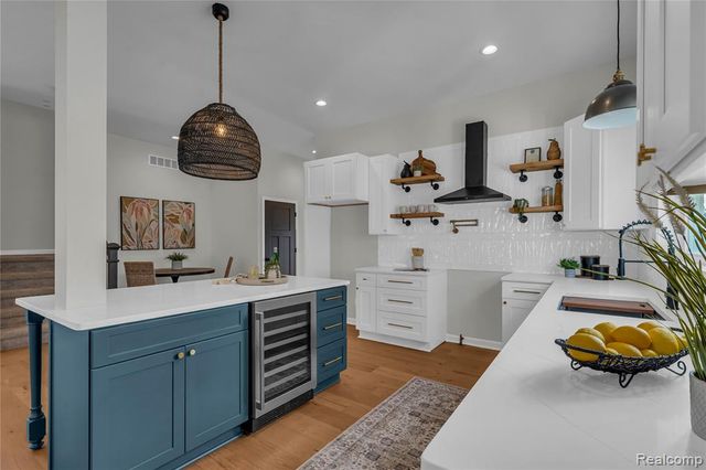 624 8th, Wyandotte, MI 48192