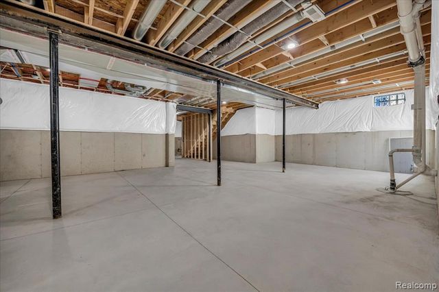 624 8th, Wyandotte, MI 48192