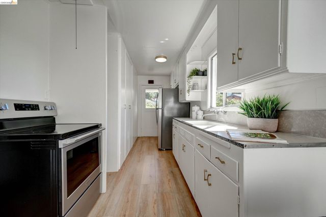 1324 Everett St, El Cerrito, CA 94530