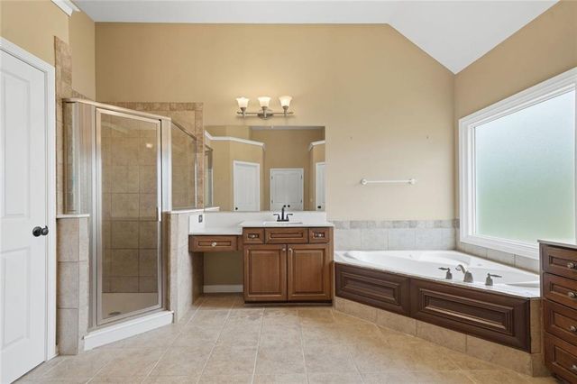 2440 Saxony Trace, Alpharetta, GA 30005