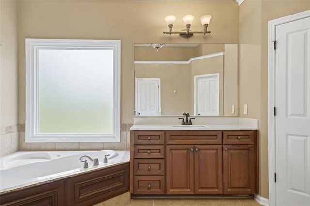 2440 Saxony Trace, Alpharetta, GA 30005