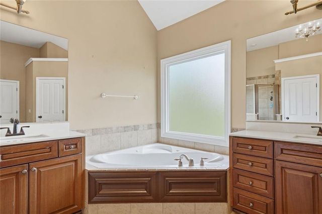 2440 Saxony Trace, Alpharetta, GA 30005