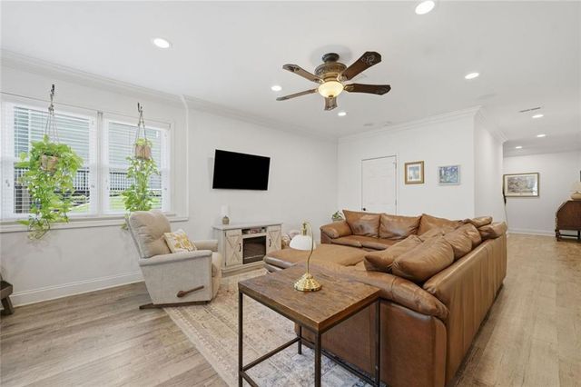 2440 Saxony Trace, Alpharetta, GA 30005