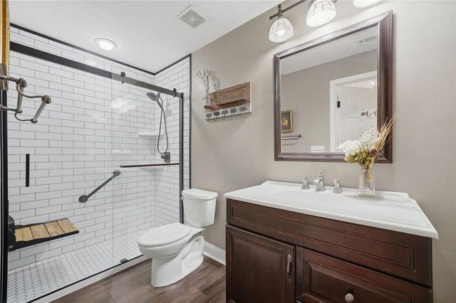 2440 Saxony Trace, Alpharetta, GA 30005