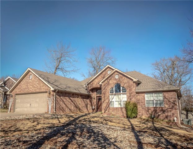 2 McKeever Lane, Bella Vista, AR 72715
