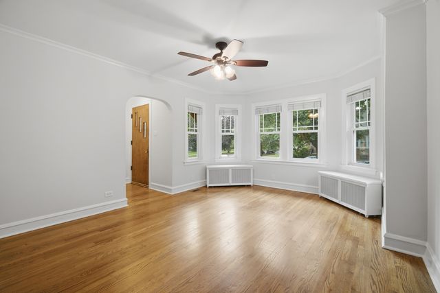 7236 W Pratt Avenue, Chicago, IL 60631