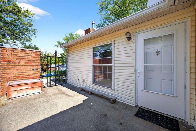 3302 S Commons Drive, Bloomington, IN 47401