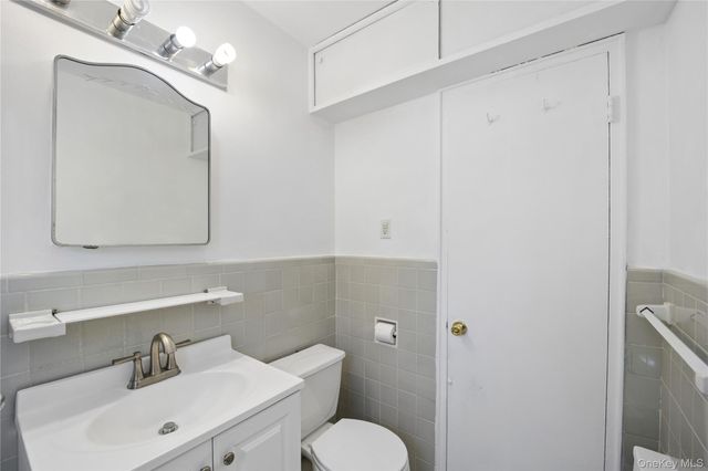 228-14 stronghurst Avenue Upper, Queens Village, NY 11427
