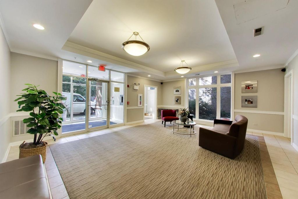 811 CHICAGO Avenue 609, Evanston, IL 60202 — photo 3