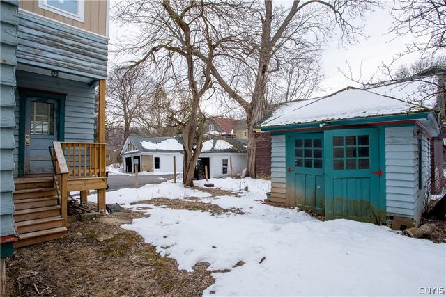 114 Victoria Place, Syracuse, NY 13210