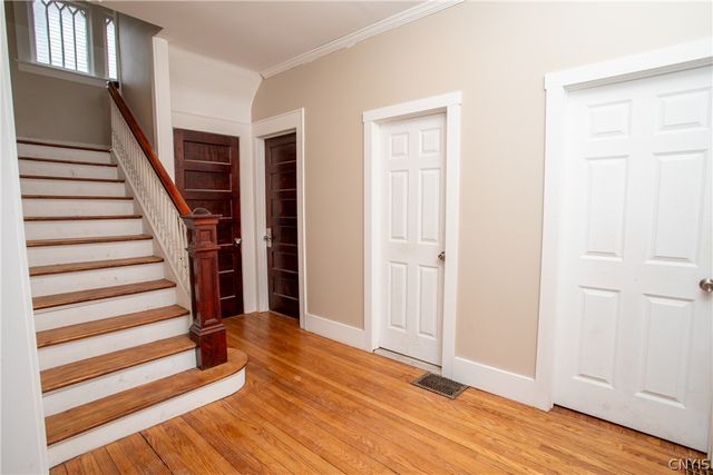 114 Victoria Place, Syracuse, NY 13210