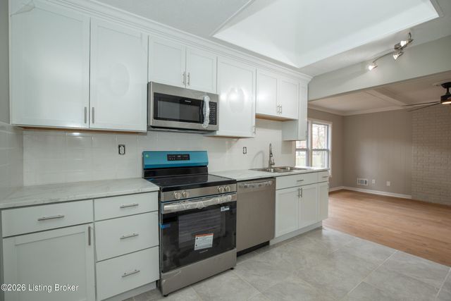 3532 Leith Ln, Louisville, KY 40218