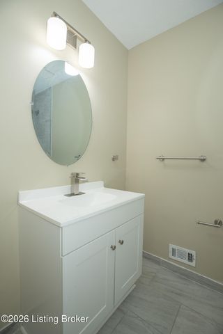 3532 Leith Ln, Louisville, KY 40218