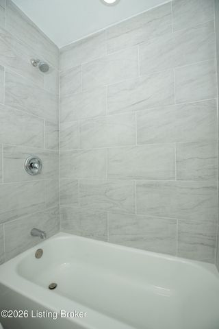 3532 Leith Ln, Louisville, KY 40218