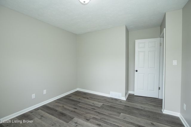3532 Leith Ln, Louisville, KY 40218