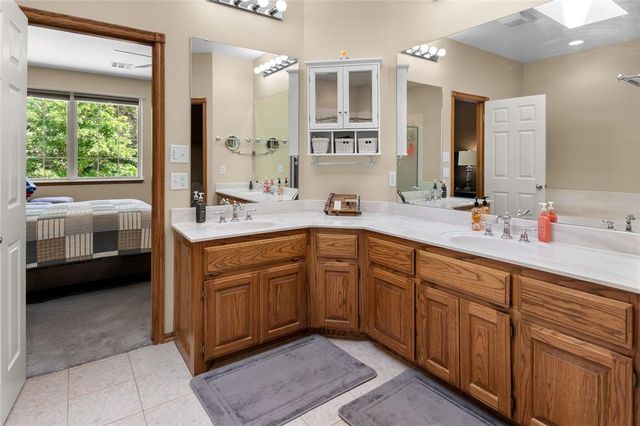 44743 Kingsbury Lane, Shawnee, OK 74801