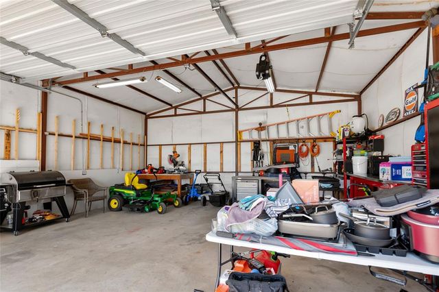 44743 Kingsbury Lane, Shawnee, OK 74801