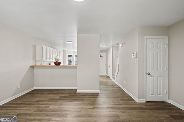 637 Hunting Creek Lane SE, Conyers, GA 30013