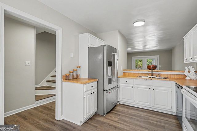 637 Hunting Creek Lane SE, Conyers, GA 30013