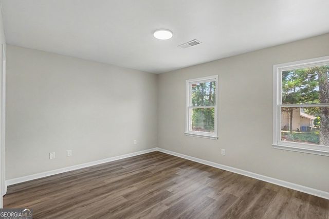 637 Hunting Creek Lane SE, Conyers, GA 30013
