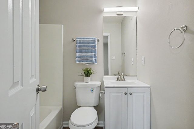 637 Hunting Creek Lane SE, Conyers, GA 30013