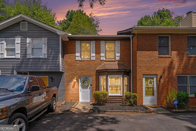 637 Hunting Creek Lane SE, Conyers, GA 30013