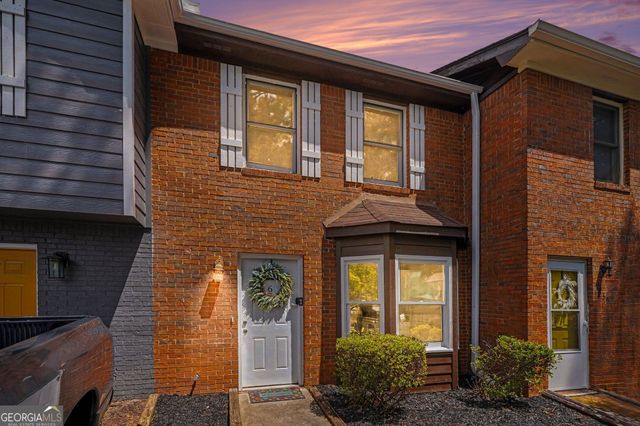 637 Hunting Creek Lane SE, Conyers, GA 30013