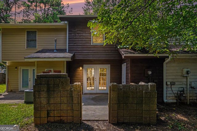 637 Hunting Creek Lane SE, Conyers, GA 30013