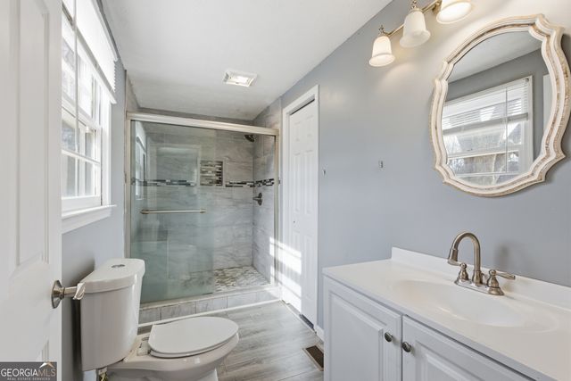 15 Putnam Street, Royston, GA 30662