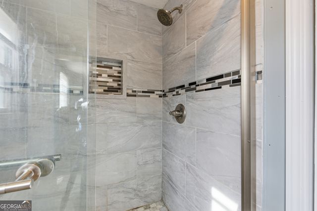 15 Putnam Street, Royston, GA 30662