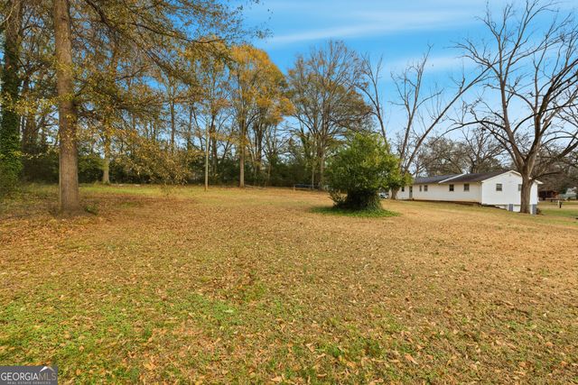 15 Putnam Street, Royston, GA 30662