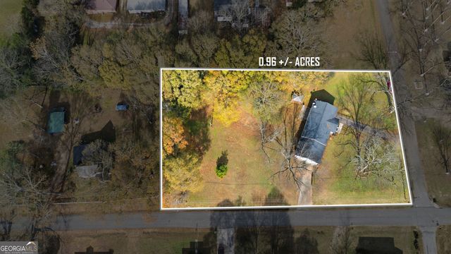 15 Putnam Street, Royston, GA 30662