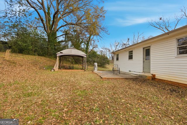 15 Putnam Street, Royston, GA 30662