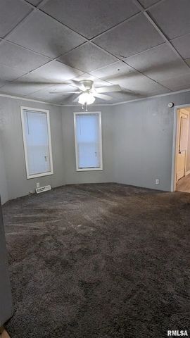 540 16TH Avenue, East Moline, IL 61244