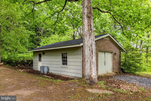 7501 HUNTERS LODGE DR, Spotsylvania, VA 22551