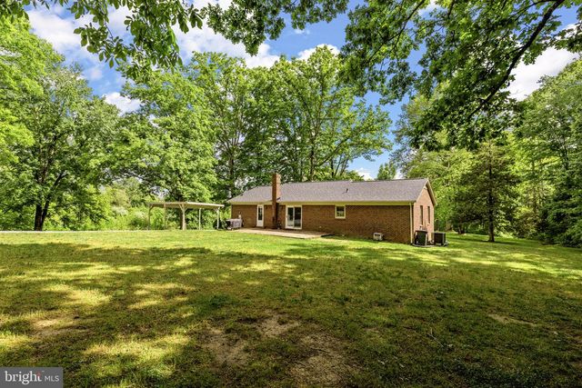 7501 HUNTERS LODGE DR, Spotsylvania, VA 22551