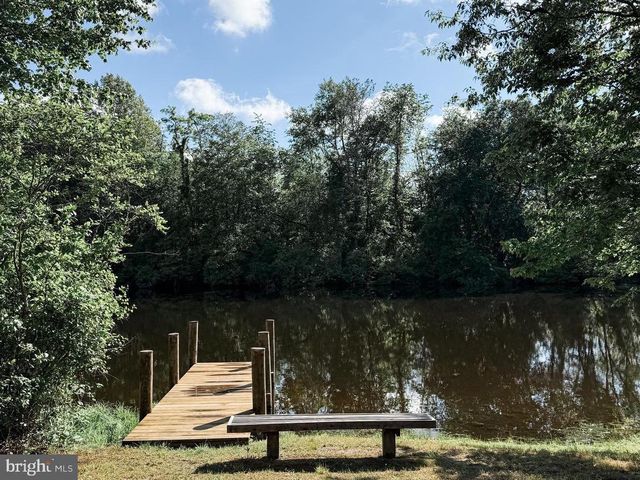 7501 HUNTERS LODGE DR, Spotsylvania, VA 22551