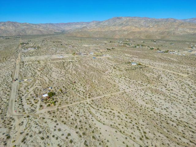 23750 Larsen Lane, Desert Hot Springs, CA 92241