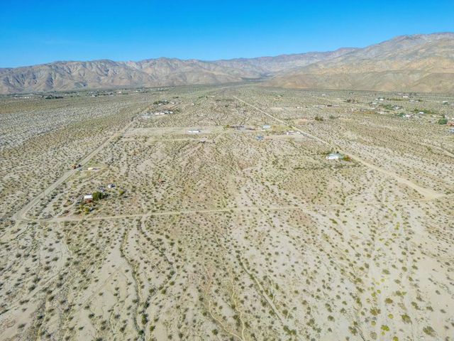 23750 Larsen Lane, Desert Hot Springs, CA 92241