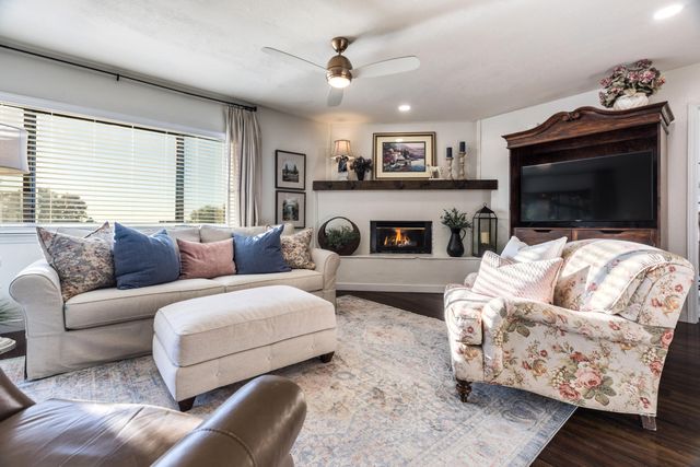 5517 Sonata Drive NE, Albuquerque, NM 87111