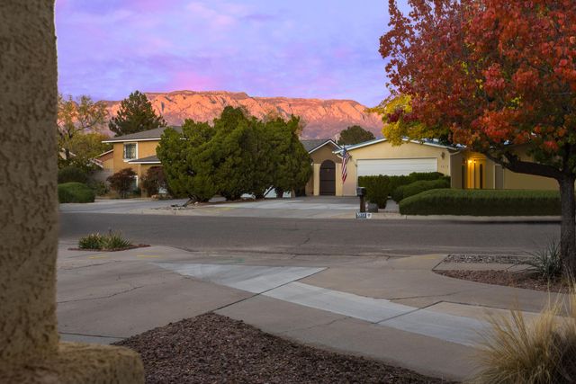 5517 Sonata Drive NE, Albuquerque, NM 87111