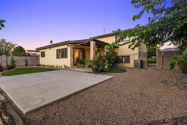 5517 Sonata Drive NE, Albuquerque, NM 87111