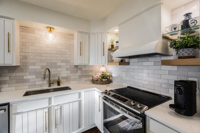 5517 Sonata Drive NE, Albuquerque, NM 87111