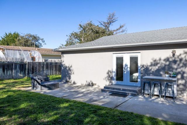 15410 Oak Hills Drive, Salinas, CA 93907